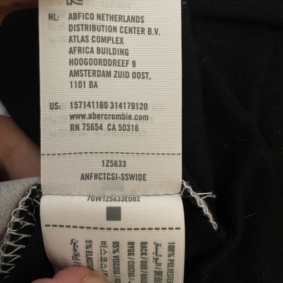 Abercrombie and Fitch Graphic Tunic T-Shirt - Picture 7 of 8